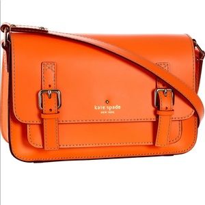 EUC Kate Spade Essex Scout crossbody purse